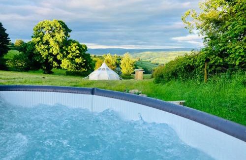 Trefeglwys Other | Luxury Stargazing Glamping - Seren Aur with Hot Tub