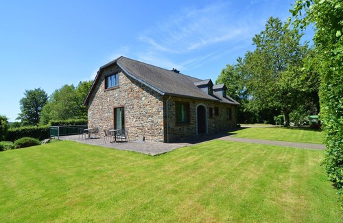 Waimes House | Luxury Stay with Sauna