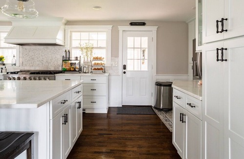 North Haven House | Luxury Stay in an Expansive Historical Home