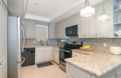 Del Mar Condo | Luxury Stay in the Heart of Olde Del Mar. Spectacular Ocean Views. LOCATION!