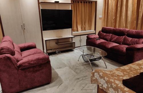 Kolkata Apartment | Luxury stay on budget
