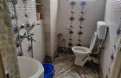 Kolkata Apartment | Luxury stay on budget