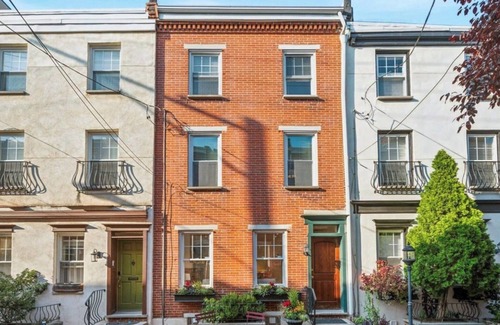 Center City House | Luxury, Steam Shower, Stylish 3BR 2BA Home in the Beautiful Rittenhouse District