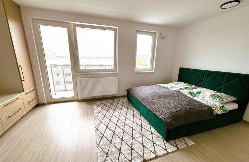 Ruzinov Apartment | Luxury Studio - 2 min from Airport - New build - Free Parking