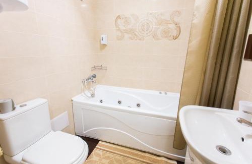 Dzerzhyns'kyi District Apartment | Luxury Studios on Nauki Avenue