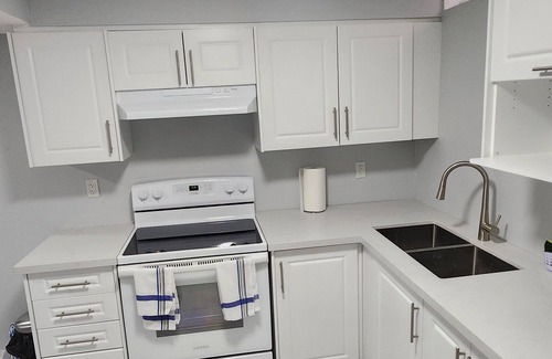 Brampton Apartment | Luxury Suite