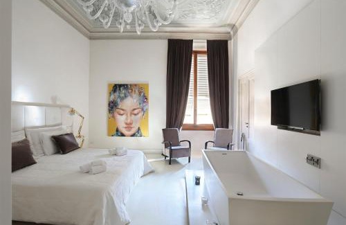 Santa Croce Apartment | LUXURY suite with amazing Terrace in Florence-hosted by Sweetstay