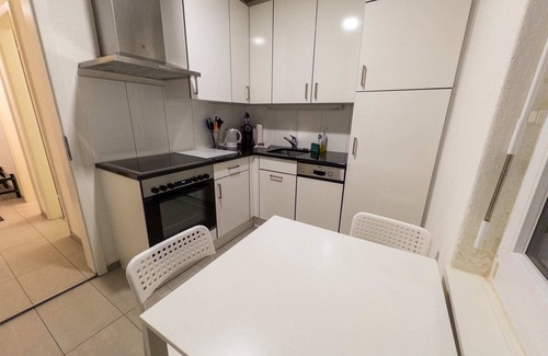 Wallisellen Apartment | Luxury Sunrise Terrace, 4.5 Rooms (FR-22)