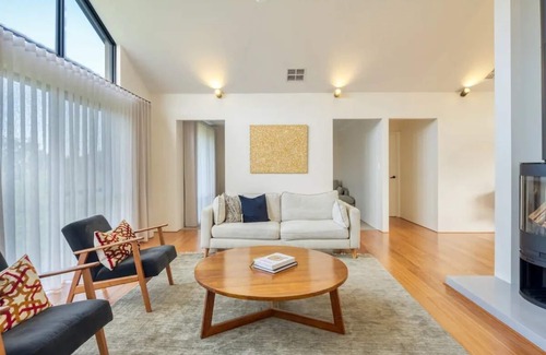 Stratton House | Luxury Swan Valley farm stay