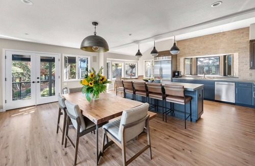 Kingswood Estates House | Luxury Tahoe Vacation Rental w/HotTub & Lake Views