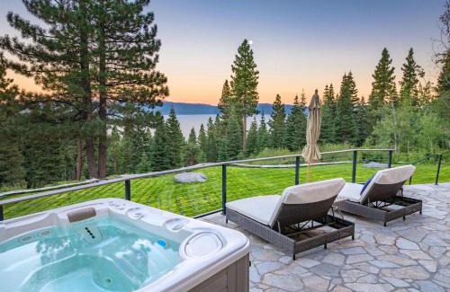 Kingswood Estates House | Luxury Tahoe Vacation Rental with HotTub & Lake Views