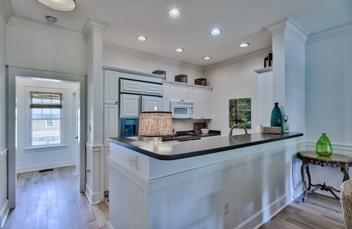 Watercolor House | Luxury Townhome on Cerulean Park - Newly Renovated - 2 adult bikes included