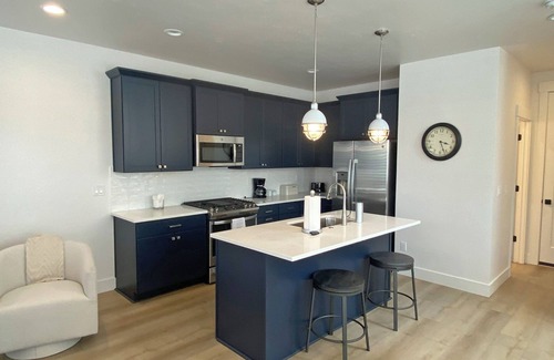 Eagle House | Luxury Townhome in Downtown Eagle