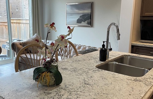 Hamilton House | Luxury Townhouse Getaway