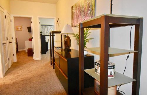 Cumming Apartment | Luxury Townhouse with Oversized Master near Halcyon