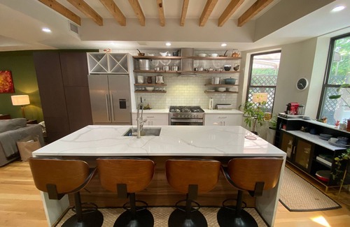 Ocean Hill House | Luxury Townhouse with housekeeping and outdoor space