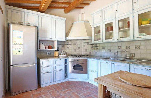 Quadro Villa | Luxury traditional Villa with private infinity pool. Stunning views of Todi