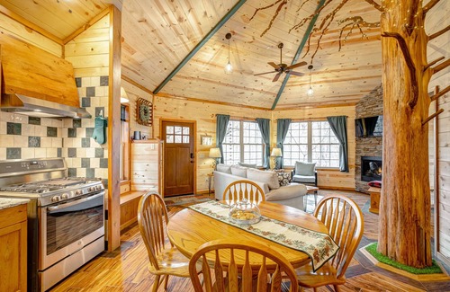 Greenbrier Cabin | Luxury Treehouse Getaway just north of Nashville TN