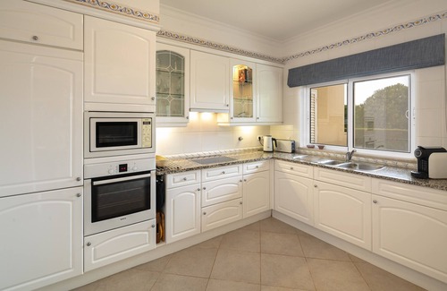 Atalaia Apartment | Luxury two-bedroom apartment with free use of pool, gym and spa