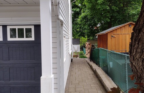 Georgetown Apartment | Luxury Two Bedroom Apartment- Walk to GO Station and downtown Georgetown