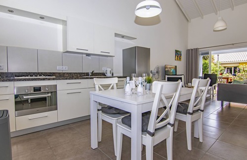 Sint Michiel House | Luxury Vacation Apartment "Casa Blou Curacao" Blije Rust 13 near Blue Bay Resort