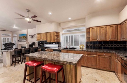 Foothills House | Luxury Vacation Home with Pool & Golf Course Views – Ahwatukee Foothills