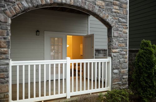 Graysville Apartment | Luxury vibe in the heart of Chattanooga with pool & full coffee bar