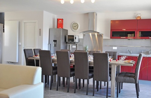 Saint-Victor-de-Malcap Villa | Luxury villa with private pool