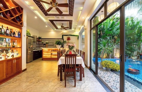 Hoi An City Centre Villa | Luxury villa 10 rooms 5 mins to old town and beach
