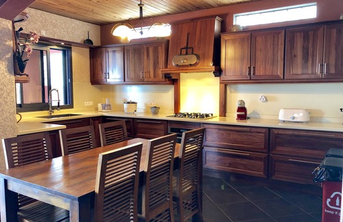Saint-Pierre De La Reunion Villa | Luxury Villa, 20 m from the ocean, heated pool, Gds-Bois - Saint-Pierre.
