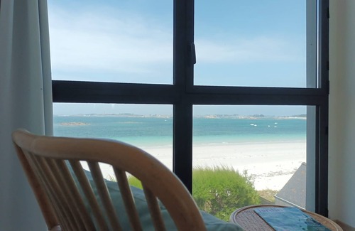Santec Villa | Luxury villa 5 * panoramic sea view direct access to the beach, swimming pool a 28