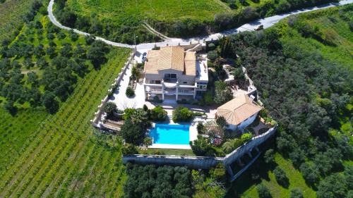 Dhafnes Villa | Luxury Villa Allure