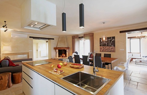 Kaldir House | Luxury villa and winery Benvenuti