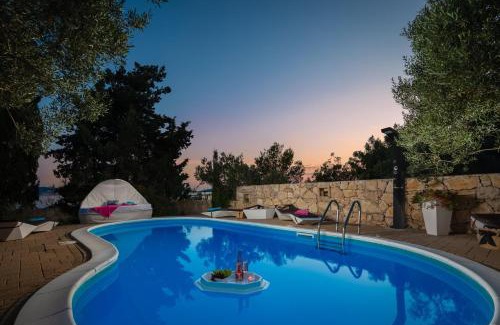 Betina Villa | Luxury Villa Bella Vista with Swimming Pool
