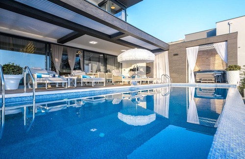Crikvenica Villa | Luxury Villa Brilliance with Pool