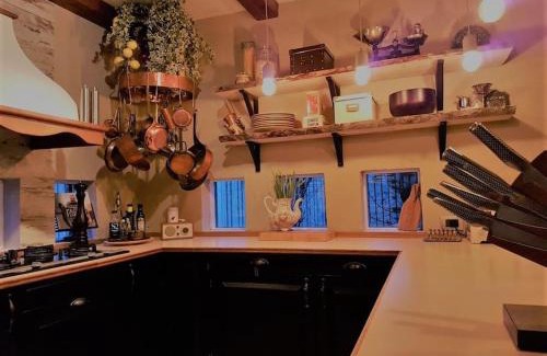 Hafnarfjordur Villa | Luxury Villa, geothermal hot tub, for 8 person
