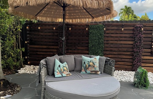 Ludlam Villa | Luxury villa getaway home