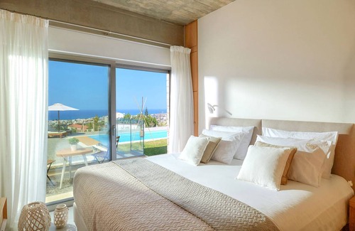 Vathianos Kampos Villa | Luxury Villa GG with private heated pool