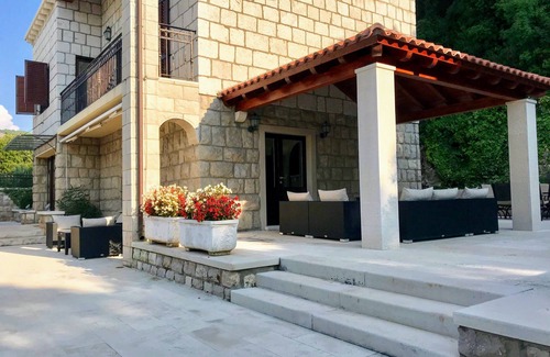 Babin Kuk Villa | Luxury Villa Hedona with Heated Pool