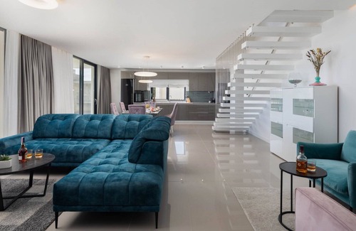Kastel Gomilica Villa | Luxury Villa Spotlight with Pool