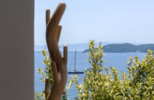Koukounaries Villa | luxury villa k skiathos town