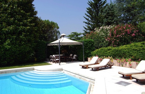 Arbizzano Villa | Luxury villa near Verona: design, swimming pool, park, tennis, fitness corner