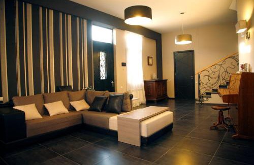 Tbilisi House | Luxury Villa Nieli