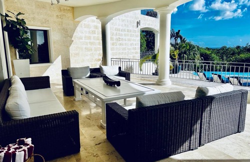 La Barranca Villa | Luxury Villa/Ocean & golf view/Private pool & jacuzzi/Grill/FreeWIFI