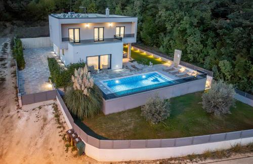 Srinjine Villa | Luxury Villa Oriolus, heated pool, sauna, Split