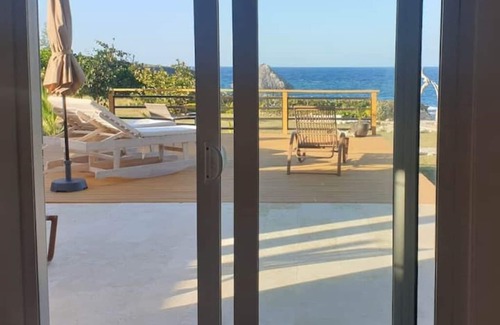 Robins Bay Villa | Luxury Villa - Private Beach