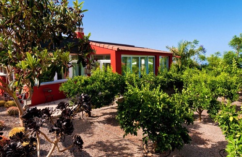 Valsequillo de Gran Canaria Villa | Luxury Villa Sleeps 8 + 4 Bed Air Contioning/6 Bathroom Countryside