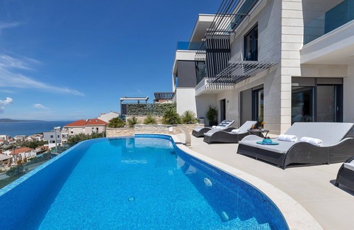 Moca Villa | Luxury Villa Vision with Pool