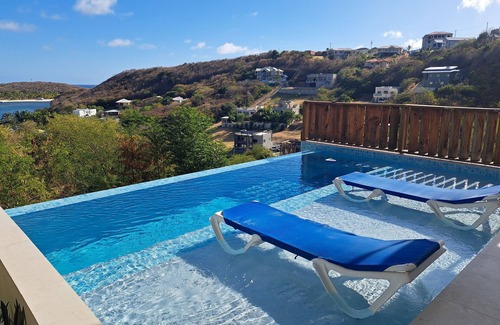 Calivigny Apartment | Luxury Villa w/Pool & Ocean View