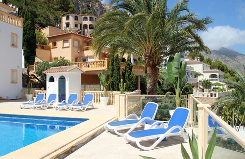 La Canuta House | Luxury Villa with 2 pools and magnificent sea and mountain views,large pool area
